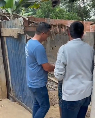 Capitão Vitor realiza caminhada no bairro Jardim Vitória e dialoga com moradores